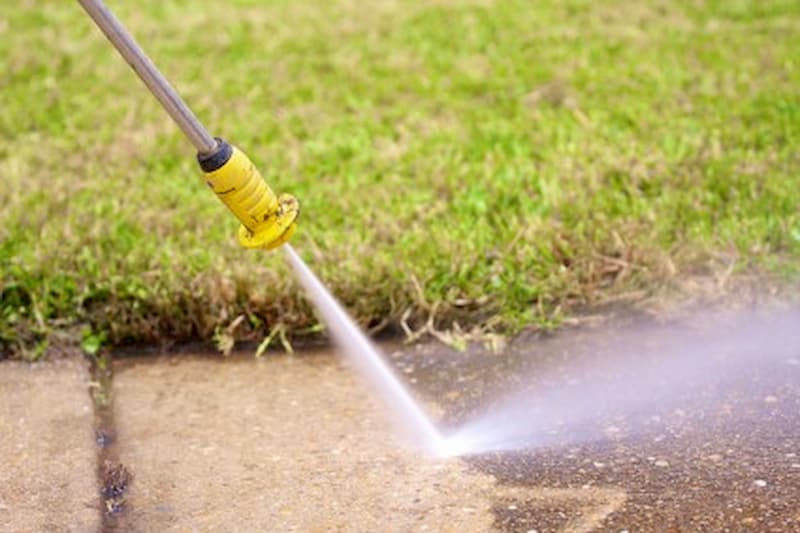 Reasons You Should Consider Sidewalk Cleaning